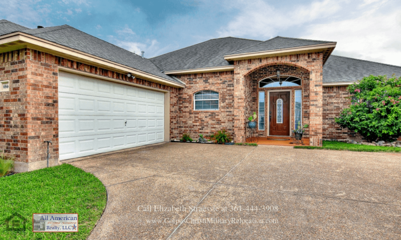 Corpus Christi TX Homes for Sale - Fall in love with the gorgeous architectural details of this Corpus Christi home for sale.