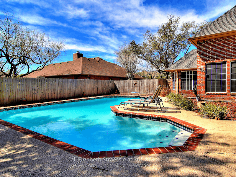 Pool Homes in Kings Crossing Corpus Christi 